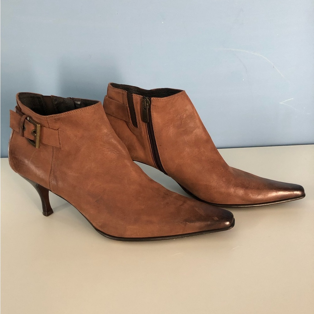 Donald J Pliner Bootie Size 11 1/2 M EUC